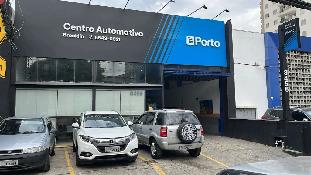Fachada do Centro Automotivo da Porto no Brooklin, Av. Morumbi